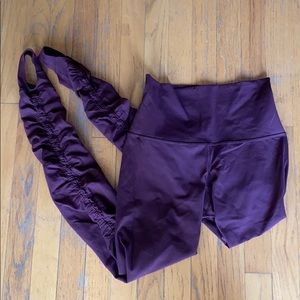 LULULEMON BURGUNDY YOGA PANT